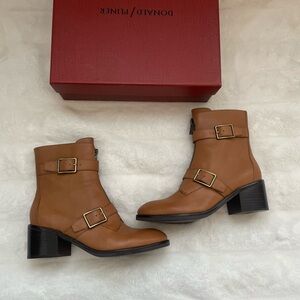 Donald Pliner Boots.